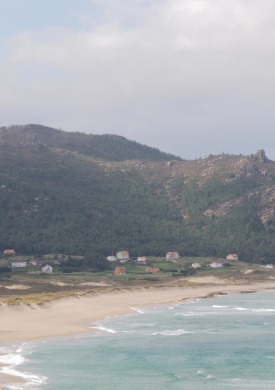 Penedos de Pasarela e Traba